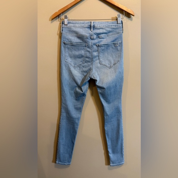 Hollister Women's Light Blue Curvy High Rise Skinny Jean Legging - Picture 13 of 17